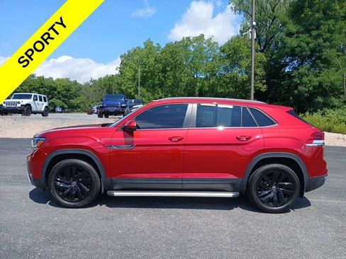 Used 2022 Volkswagen Atlas Cross Sport SE AWD/4WD image 3
