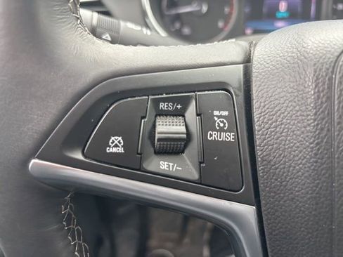 Used 2022 Buick Encore Preferred w/ Safety Package image 18