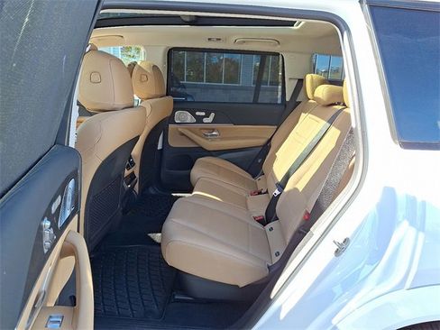 Certified 2026 Mercedes-Benz GLS 450 4MATIC image 9