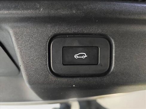 Used 2023 Land Rover Range Rover SE AWD/4WD image 14