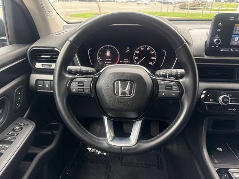 Certified 2024 Honda Pilot Touring image 19