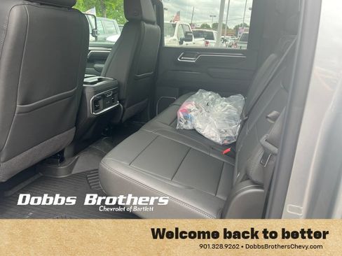 New 2026 Chevrolet Silverado 2500 LTZ w/ LTZ Premium Package AWD/4WD image 28
