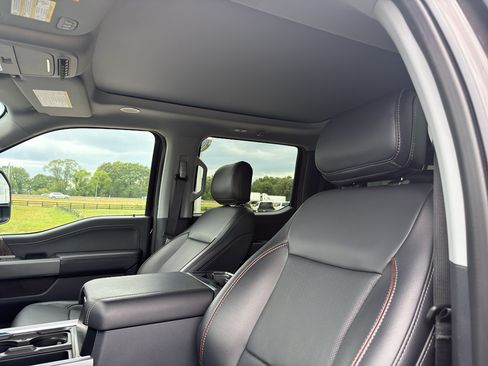 Used 2024 Ford F250 Lariat w/ Lariat Ultimate Package AWD/4WD image 14