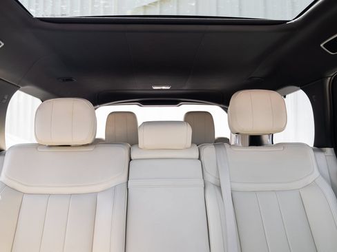 Used 2023 Land Rover Range Rover Long Wheelbase Autobiography AWD/4WD image 63