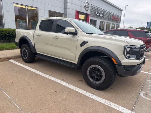 Used 2025 Ford Ranger Raptor AWD/4WD image 3
