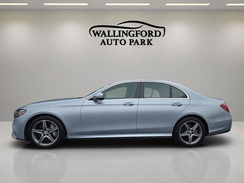 Used 2017 Mercedes-Benz E 300 4MATIC image 7
