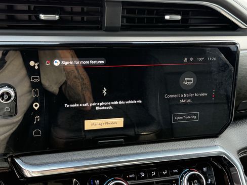 Used 2025 GMC Sierra 2500 Denali AWD/4WD image 17