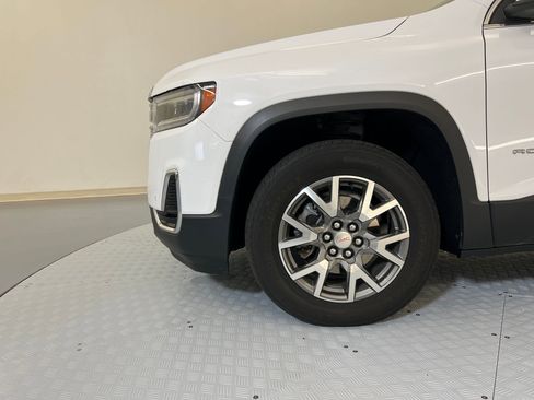 Used 2023 GMC Acadia SLE w/ Driver Convenience Package image 11