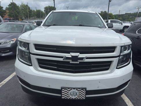 Used 2019 Chevrolet Tahoe Premier AWD/4WD image 10