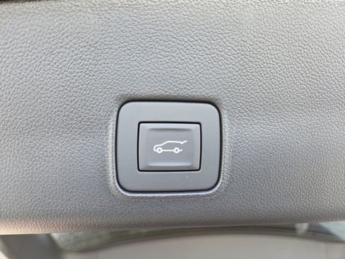 New 2026 Chevrolet TrailBlazer LT w/ Convenience Package FWD image 16