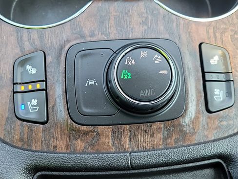 Used 2021 GMC Acadia Denali w/ Denali Ultimate Package AWD/4WD image 31