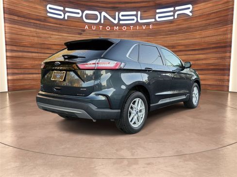 Used 2022 Ford Edge SEL w/ Convenience Package image 9
