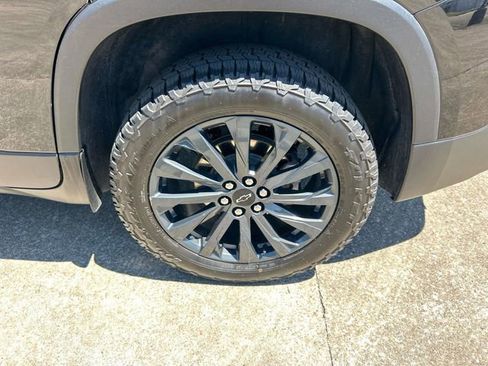Certified 2023 Chevrolet Traverse RS AWD/4WD image 12
