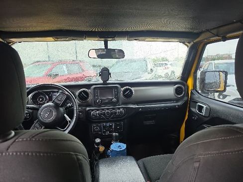 Used 2019 Jeep Wrangler Unlimited Sport S AWD/4WD image 10