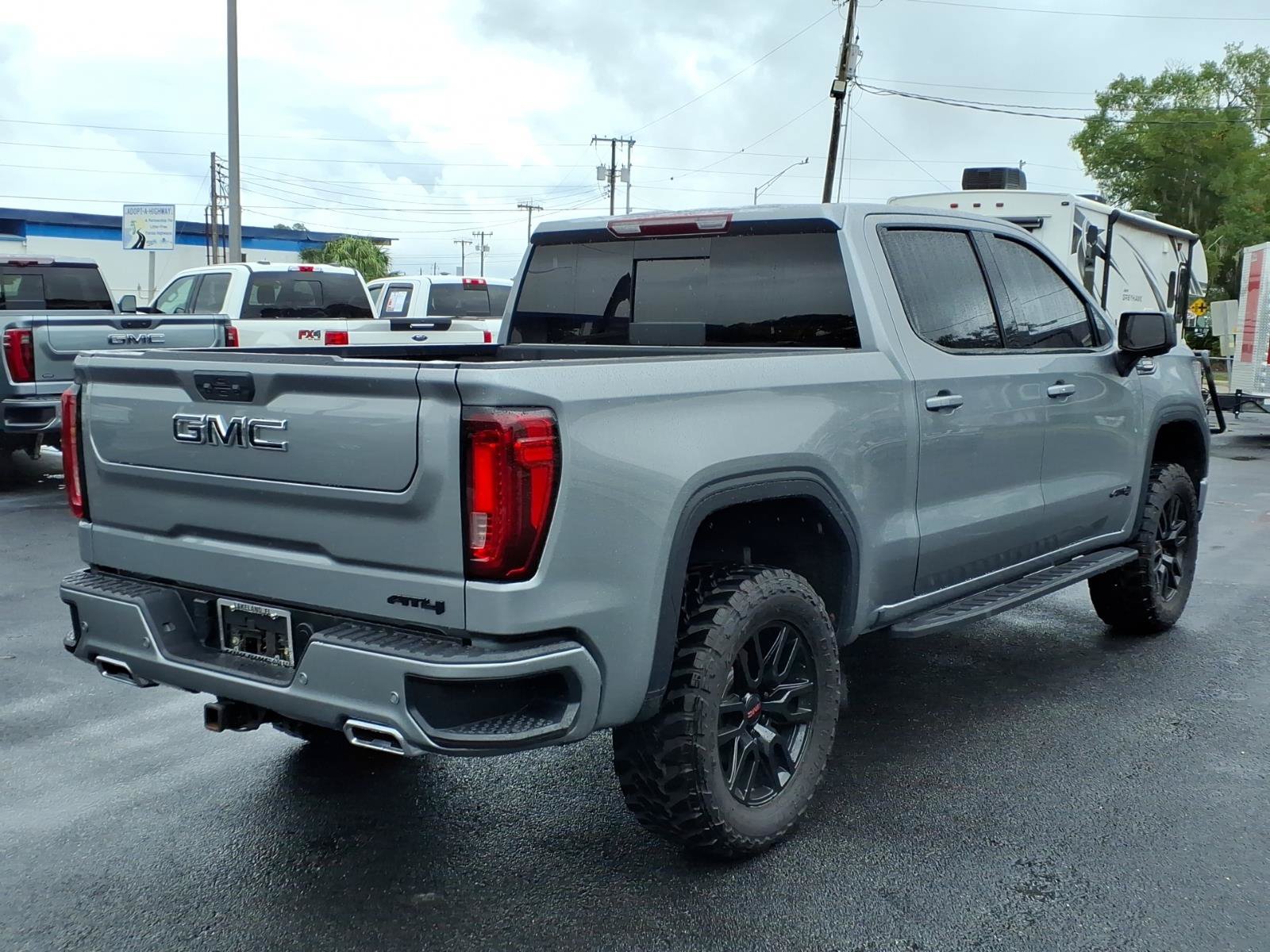 Used 2024 GMC Sierra 1500 AT4 w/ AT4 Premium Package AWD/4WD image 5