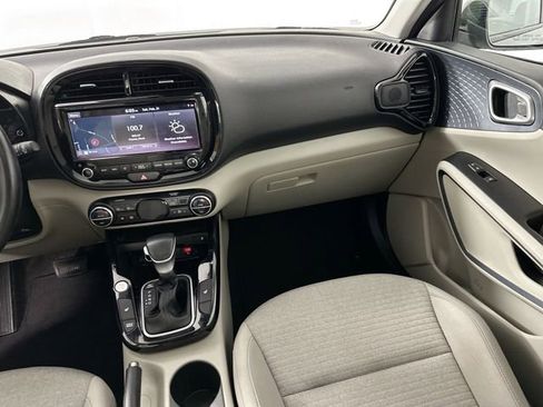 Used 2021 Kia Soul EX image 28