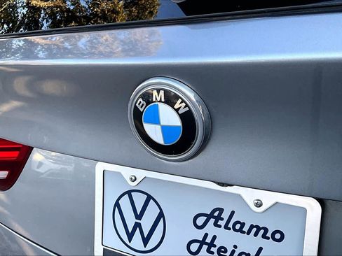 Used 2017 BMW X5 xDrive50i image 33