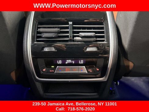 Used 2021 BMW X7 xDrive40i w/ Premium Package AWD/4WD image 44