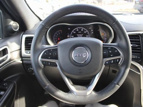 Used 2018 Jeep Grand Cherokee Limited image 14