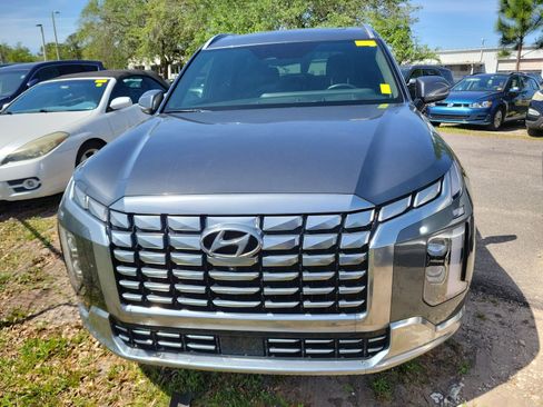 Used 2023 Hyundai Palisade Calligraphy image 1