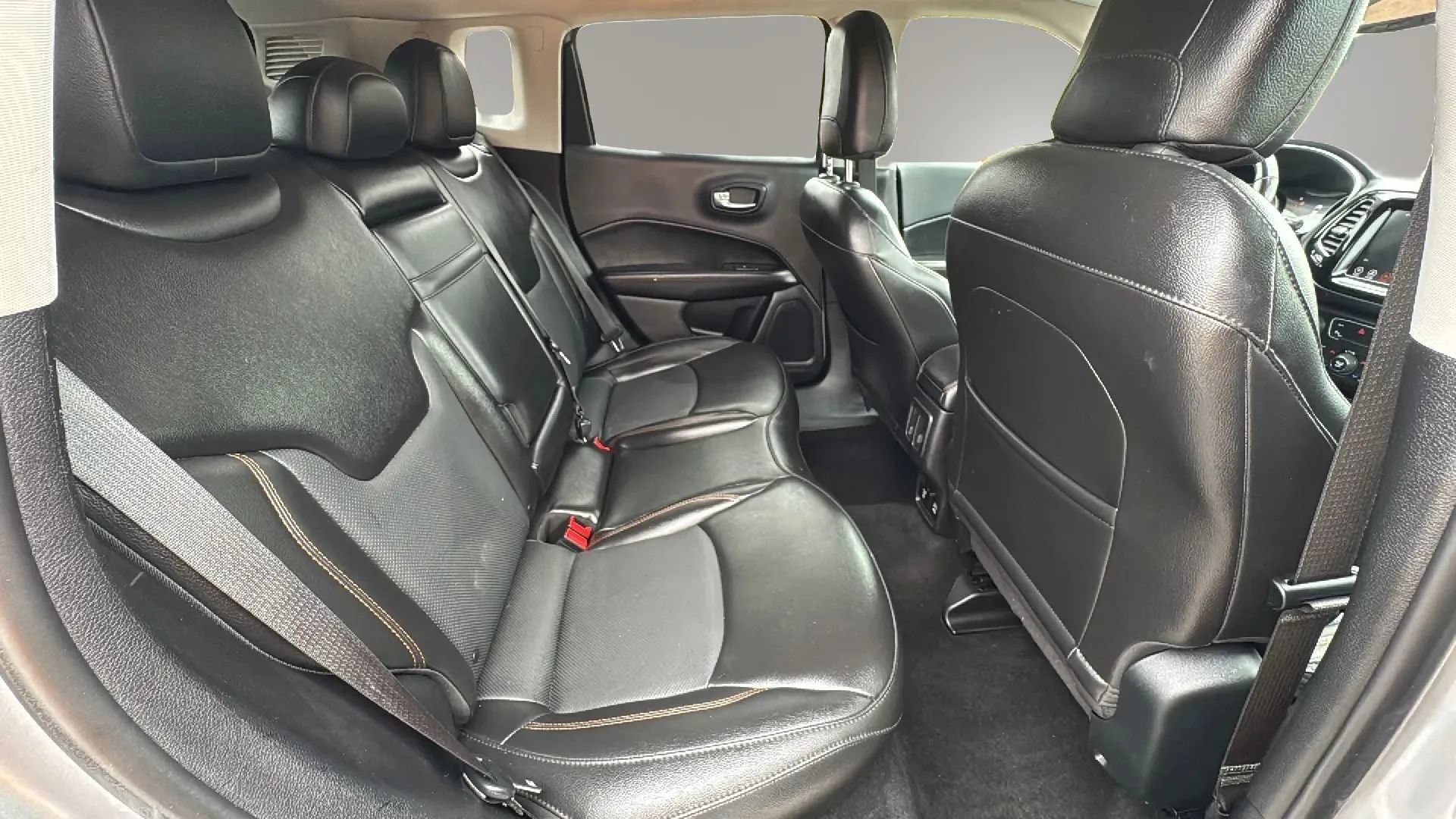 Used 2019 Jeep Compass Limited w/ Safety & Security Group AWD/4WD image 30