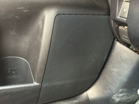 Used 2011 Lexus CT 200h Premium w/ Premium Audio Pkg FWD image 19