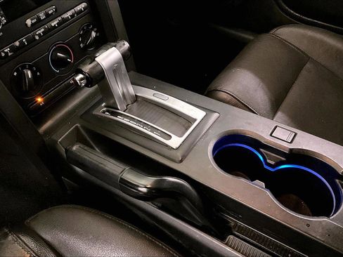 Used 2009 Ford Mustang Premium image 17