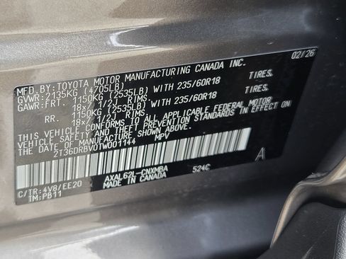 Used 2026 Toyota RAV4 XLE Premium FWD image 32