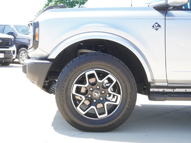 Used 2024 Ford Bronco Outer Banks AWD/4WD image 5