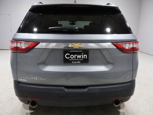 Used 2019 Chevrolet Traverse LT image 3