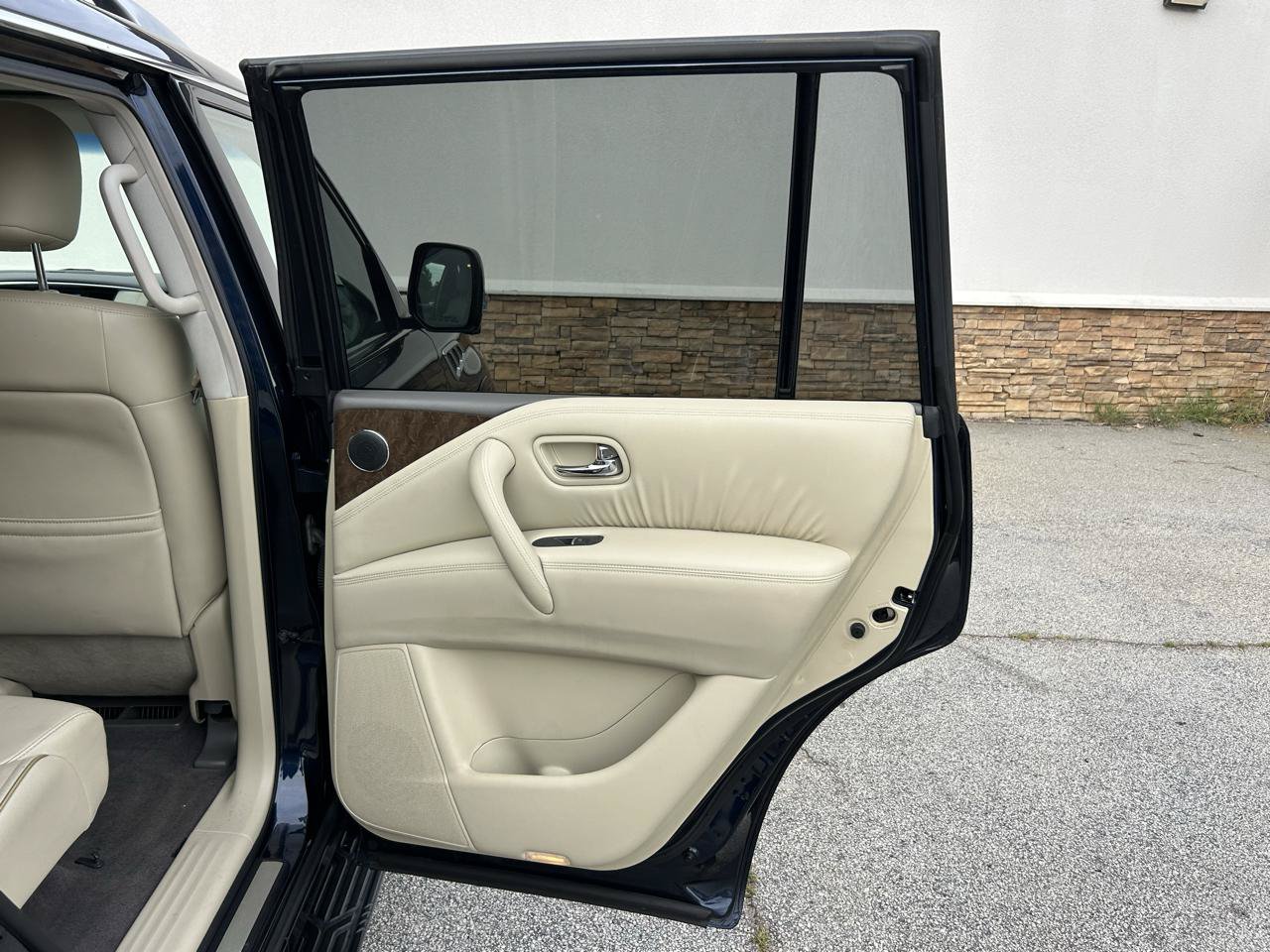 Used 2017 INFINITI QX80 2WD image 23