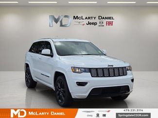 Used 2022 Jeep Grand Cherokee Laredo X AWD/4WD video 1