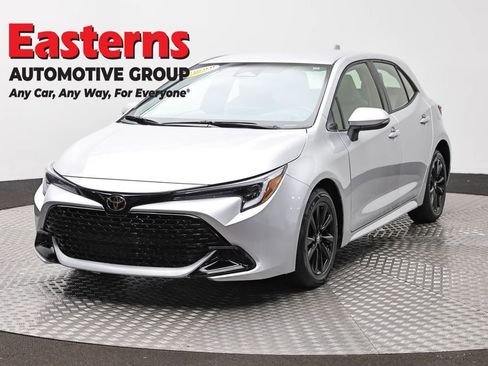 Used 2024 Toyota Corolla SE w/ SE Package FWD image 1