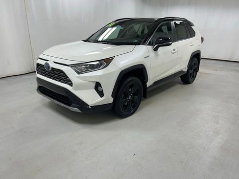 Used 2020 Toyota RAV4 XSE w/ Carpet Mat Package image 2