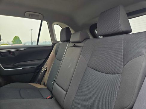 Certified 2025 Toyota RAV4 LE AWD/4WD image 19