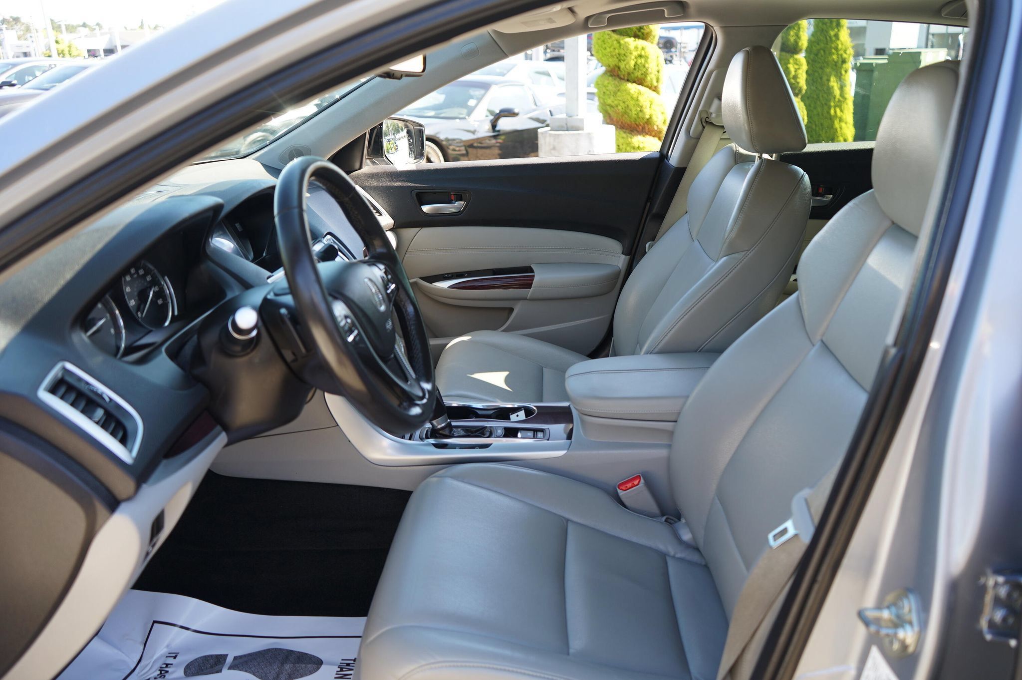 Used 2015 Acura TLX FWD image 12