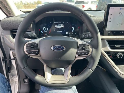 Used 2026 Ford Explorer Active image 17