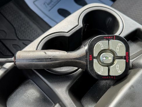 Used 2022 Chevrolet Silverado 3500 LT w/ Convenience Package image 38