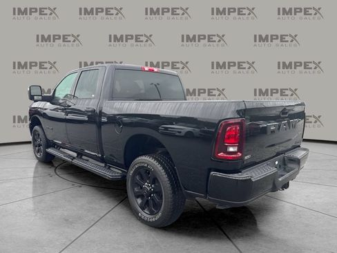 Used 2025 RAM 2500 Big Horn AWD/4WD image 2