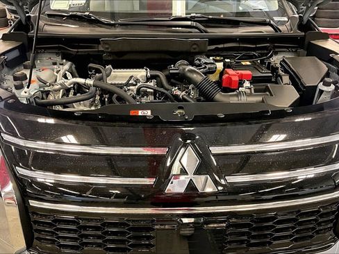New 2026 Mitsubishi Outlander SEL FWD image 12