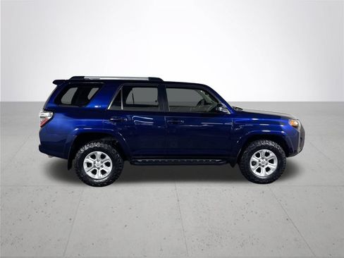 Used 2021 Toyota 4Runner SR5 AWD/4WD image 5