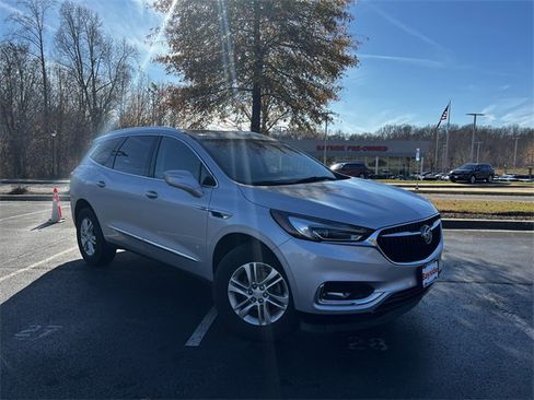 Used 2019 Buick Enclave Essence image 2
