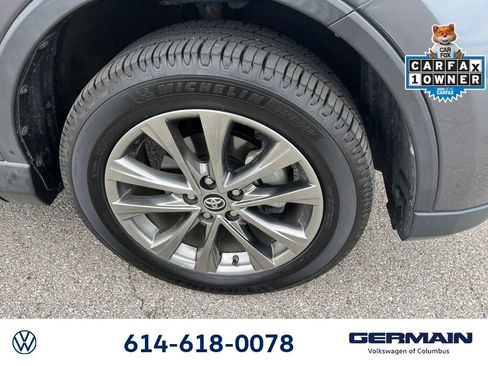 Used 2018 Toyota RAV4 Limited AWD/4WD image 13