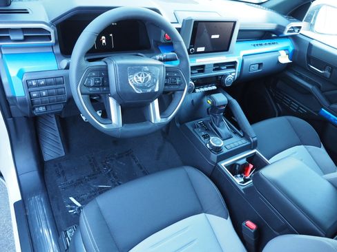 New 2025 Toyota Tacoma TRD Sport image 8