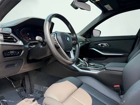 Used 2020 BMW 330i Sedan w/ Convenience Package RWD image 2