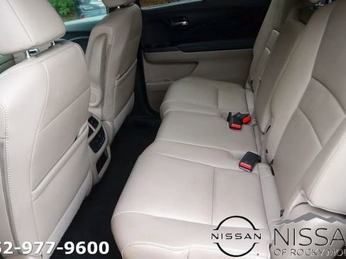 Used 2022 Honda Pilot Special Edition image 15