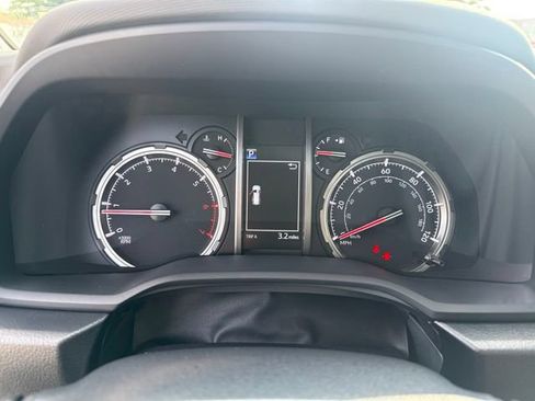 Used 2024 Toyota 4Runner TRD Off-Road Premium w/ Moonroof Package AWD/4WD image 27
