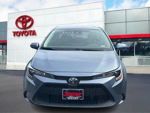 Certified 2022 Toyota Corolla LE FWD image 13