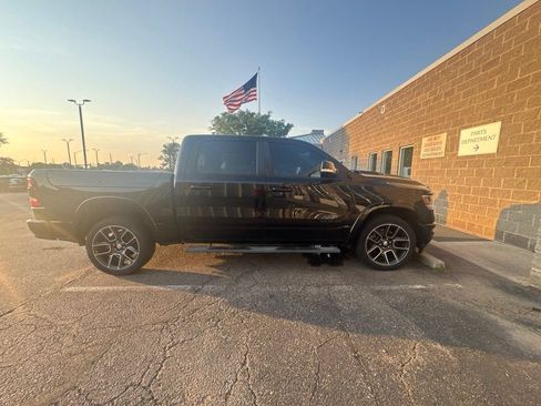Used 2019 RAM 1500 Laramie AWD/4WD image 2