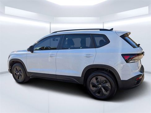 New 2026 Volkswagen Taos S image 5
